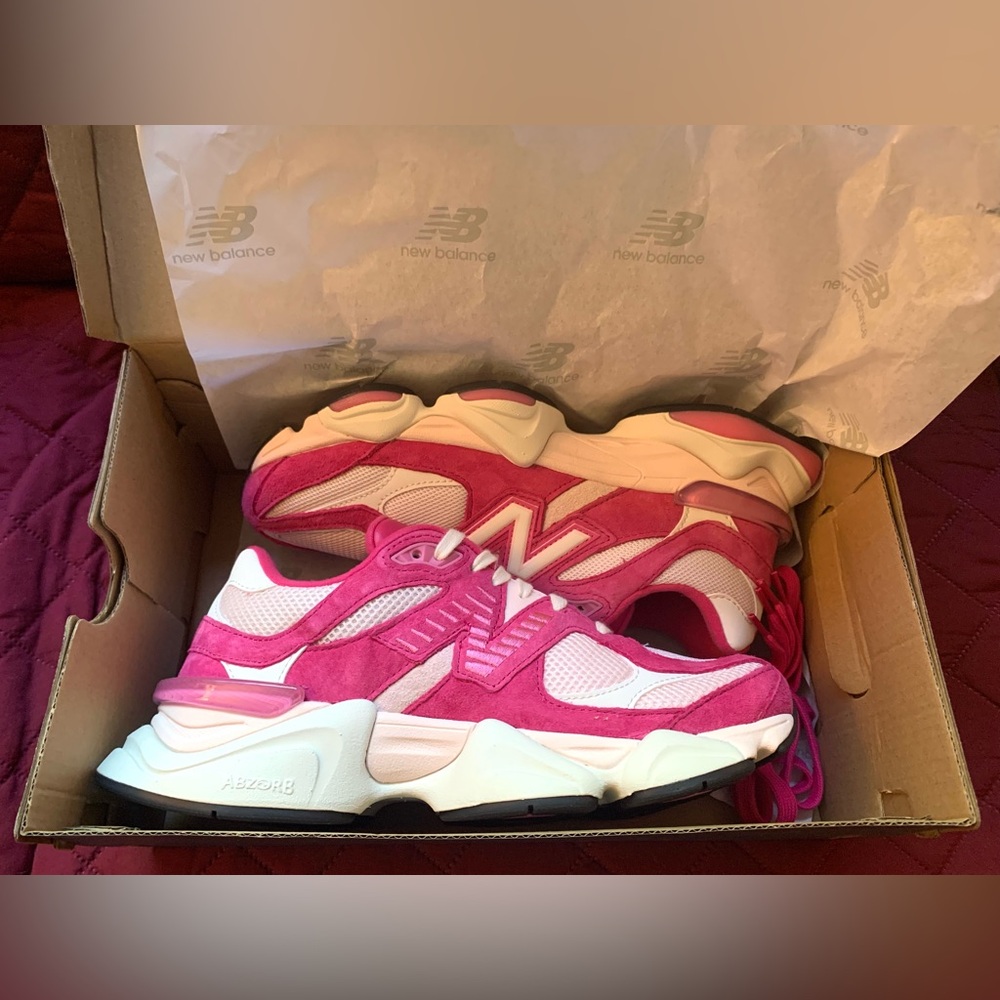 New Balance 9060 Fuchsia Pink U9060FP - Women’s Size 9 US - White Shoes NEW - Picture 12 of 12